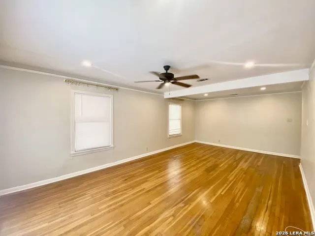 209 LYMAN DR Terrell Hills, TX 78209