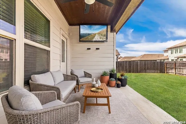217 Stag Way Cibolo, TX 78108