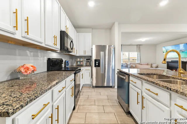 217 Stag Way Cibolo, TX 78108