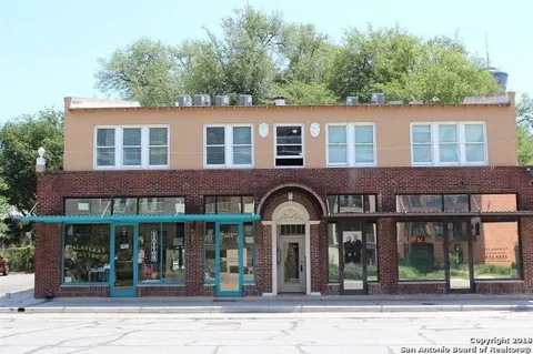 628 S Saint Mary's St Unit 200