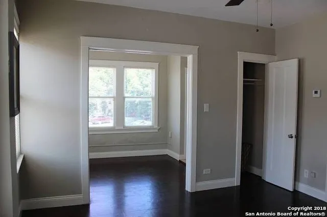 628 S Saint Mary's St Unit 200 San Antonio, TX 78205