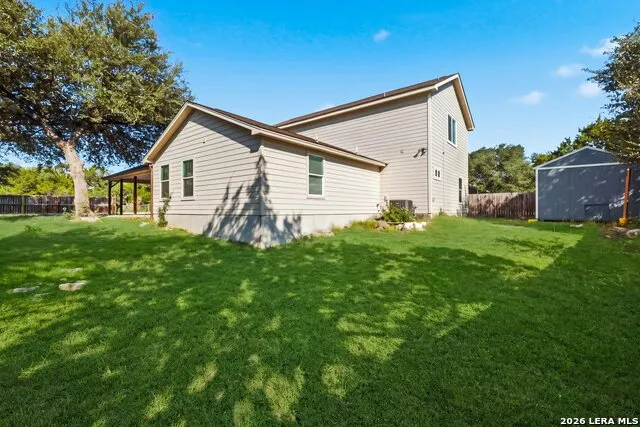 1452 LAKEVIEW DR Canyon Lake, TX 78133