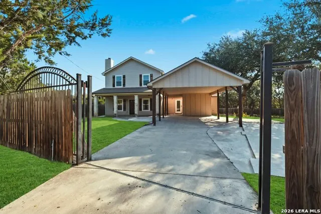 1452 LAKEVIEW DR Canyon Lake, TX 78133