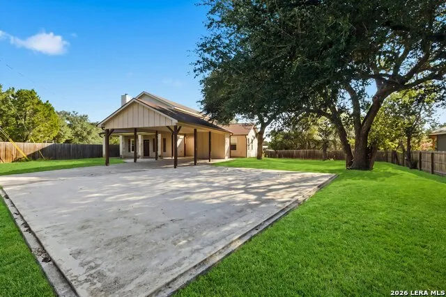 1452 LAKEVIEW DR Canyon Lake, TX 78133