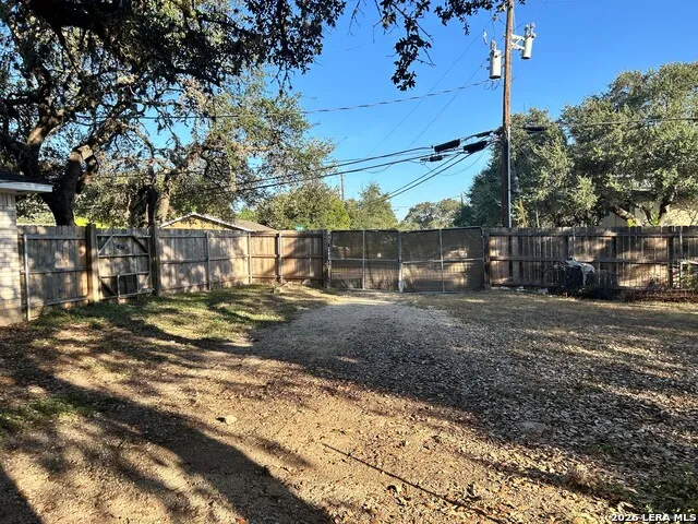 1106 Amanda Canyon Lake, TX 78133