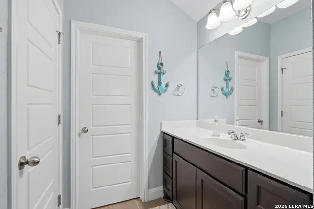 229 BEE CAVES CV Cibolo, TX 78108