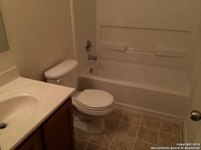 16246 STALLION RANCH Selma, TX 78154