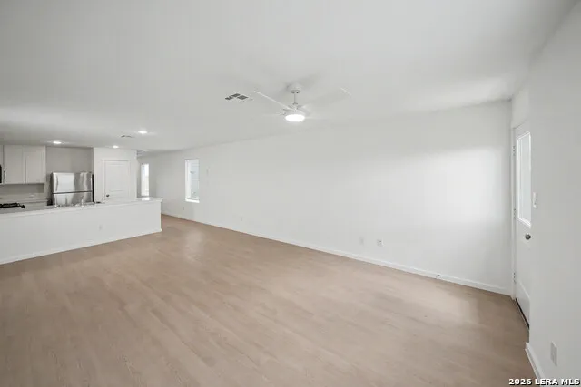 4835 Daisy Blossom Converse, TX 78109