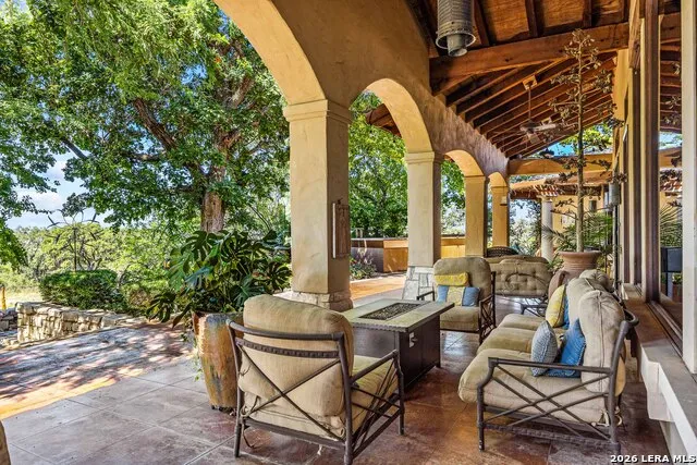 204 Ranch House Rd Kerrville, TX 78028