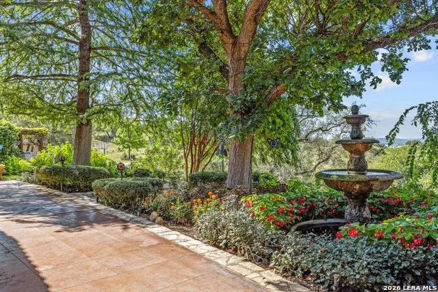 204 Ranch House Rd Kerrville, TX 78028