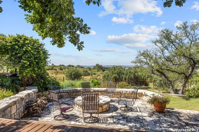 204 Ranch House Rd Kerrville, TX 78028