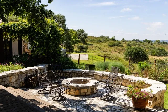 204 Ranch House Rd Kerrville, TX 78028