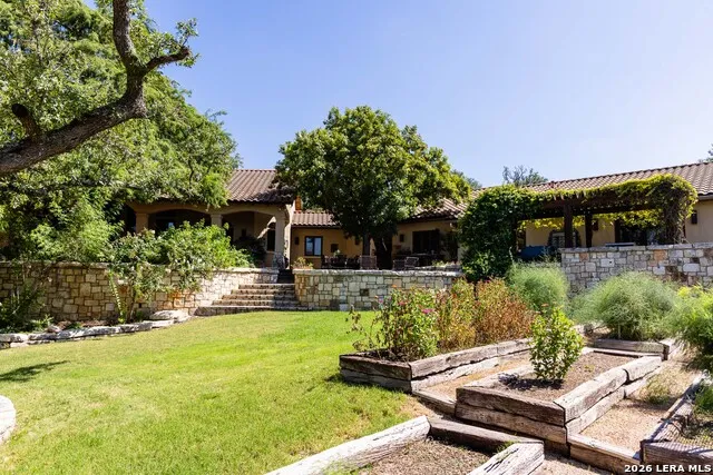 204 Ranch House Rd Kerrville, TX 78028