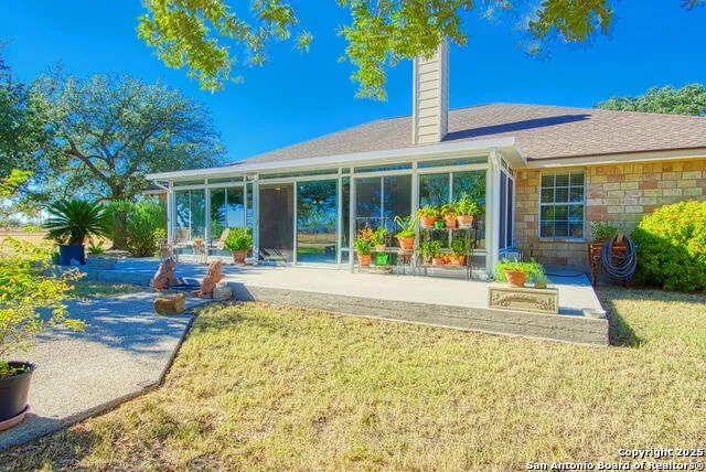15260 Miller Rd St Hedwig, TX 78152