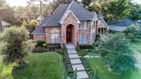240 Edgewood Dr