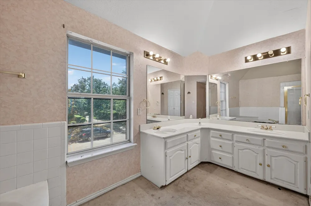 1225 Sam Dennis Drive Lewisville, TX 75077
