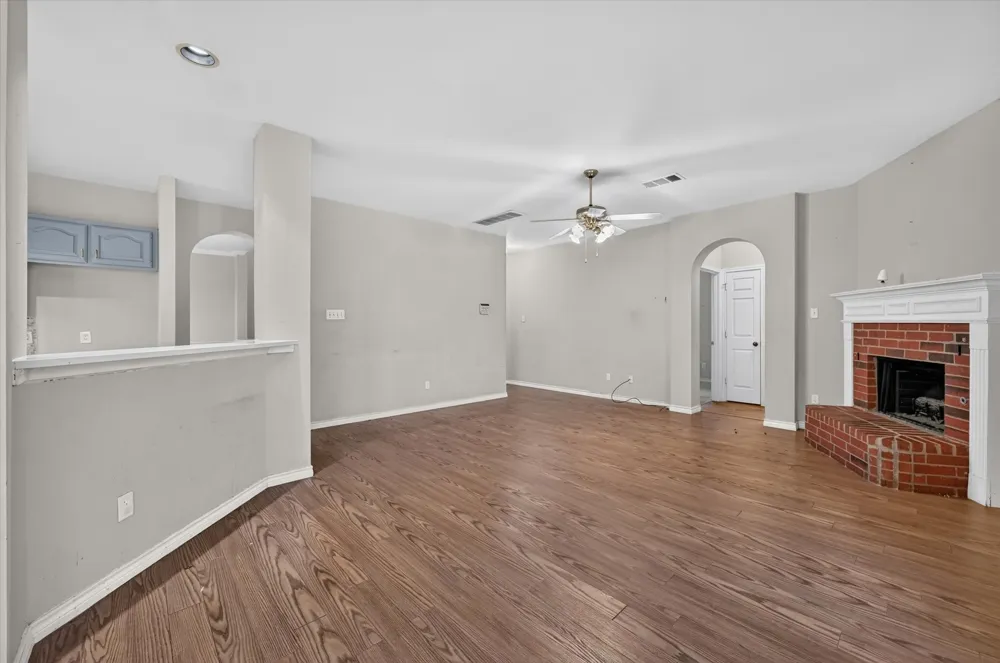 1225 Sam Dennis Drive Lewisville, TX 75077