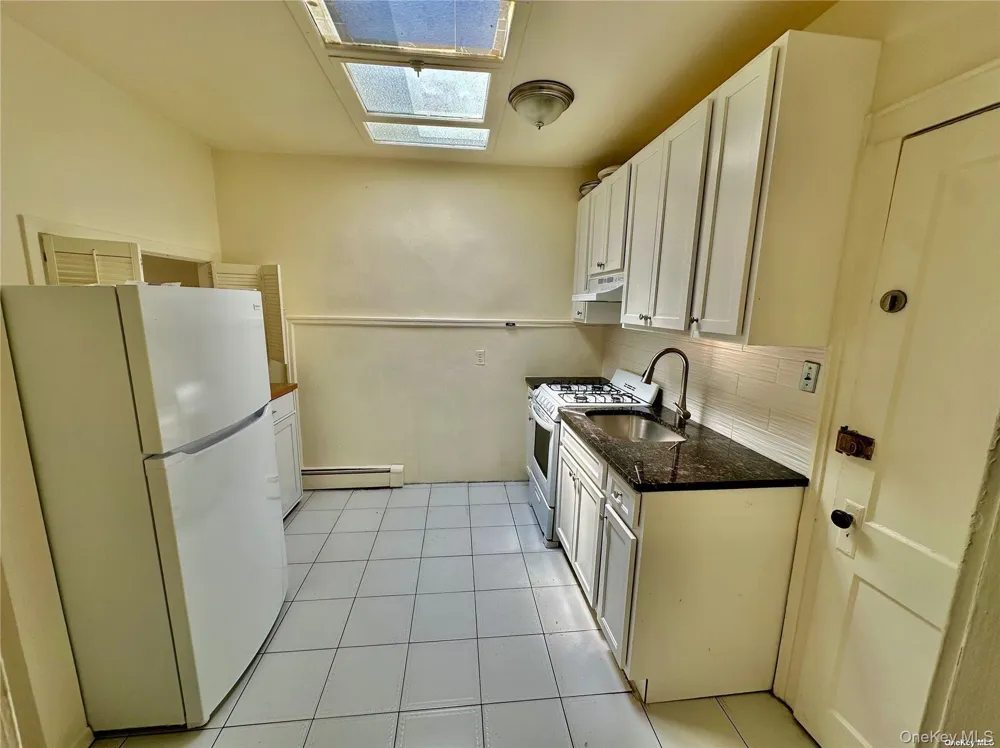 918 Hempstead Turnpike #4 Franklin Square, NY 11010