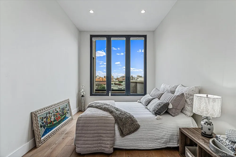 26-33 28th Street #4A Astoria, NY 11102