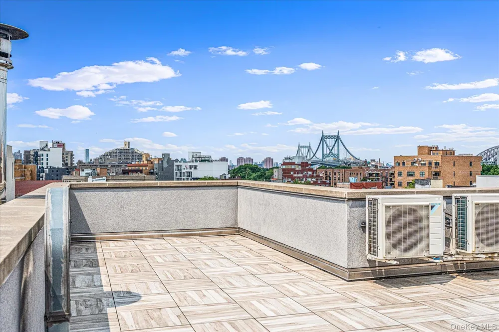 26-33 28th Street #4A Astoria, NY 11102