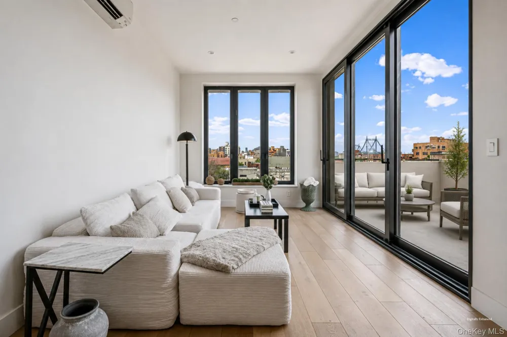 26-33 28th Street #4A Astoria, NY 11102