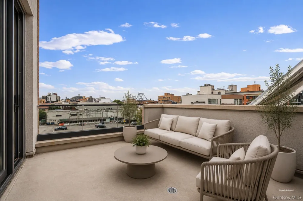 26-33 28th Street #4A Astoria, NY 11102