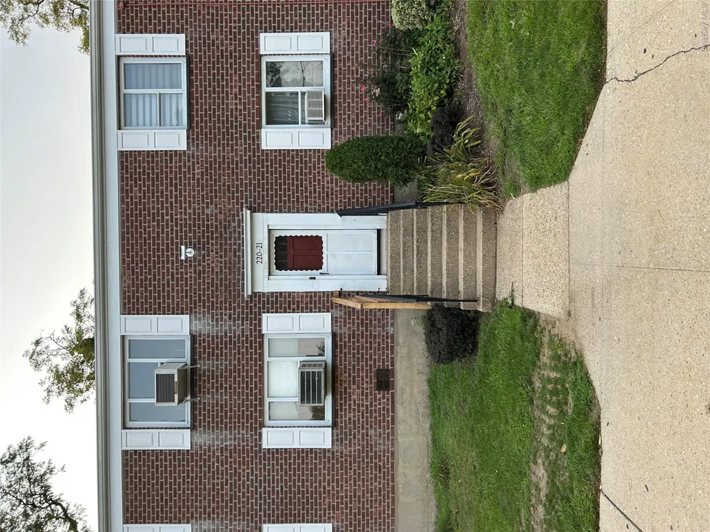 220-21 Hillside Avenue #Upper Queens Village, NY 11427