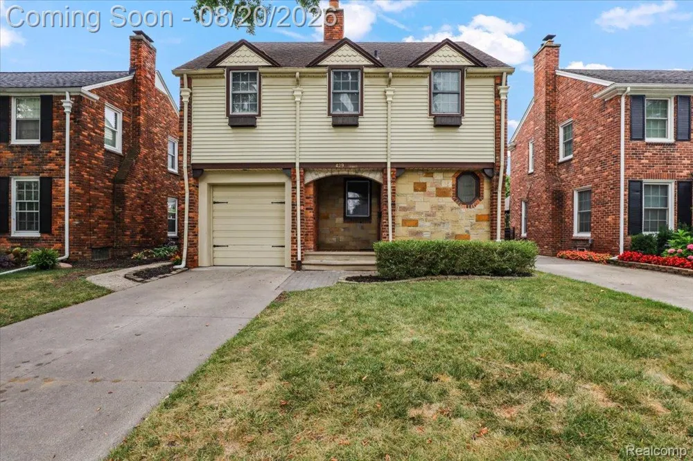 429 Moran Road Grosse Pointe Farms City, MI 48236