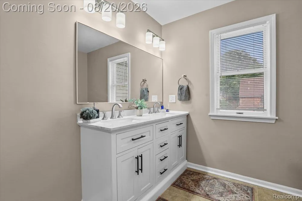 429 Moran Road Grosse Pointe Farms City, MI 48236
