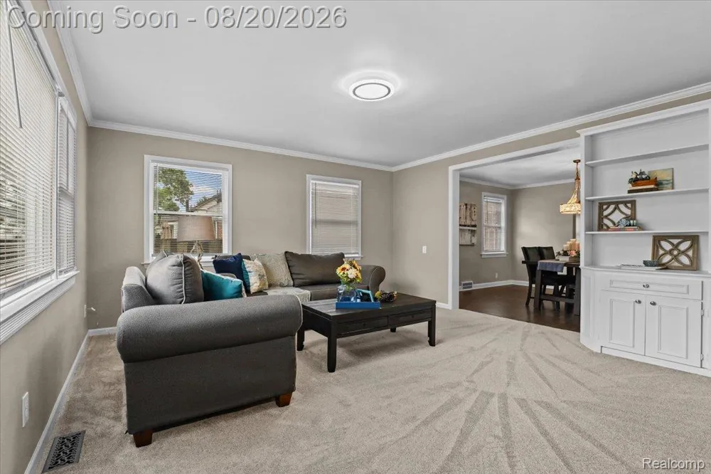 429 Moran Road Grosse Pointe Farms City, MI 48236