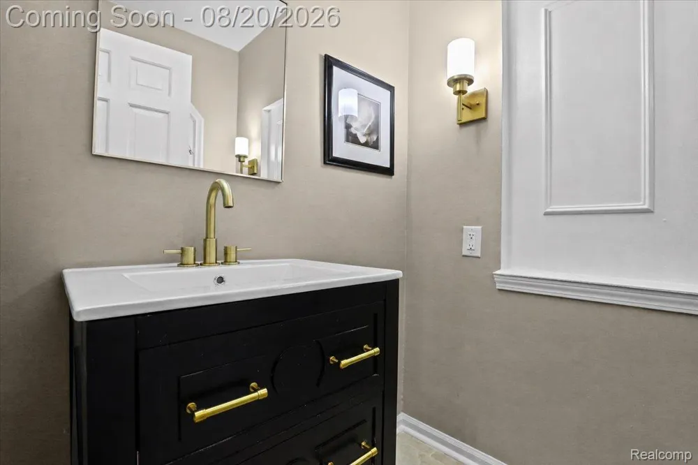 429 Moran Road Grosse Pointe Farms City, MI 48236