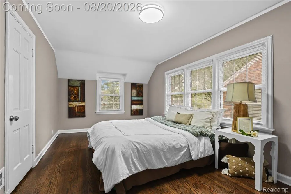 429 Moran Road Grosse Pointe Farms City, MI 48236
