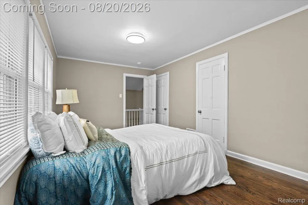 429 Moran Road Grosse Pointe Farms City, MI 48236