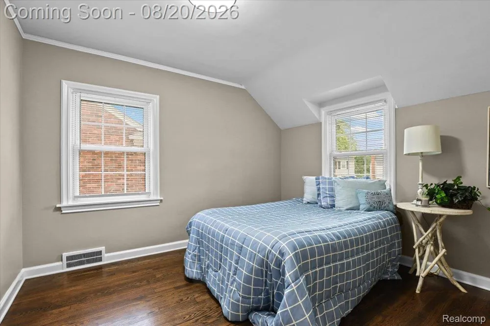 429 Moran Road Grosse Pointe Farms City, MI 48236