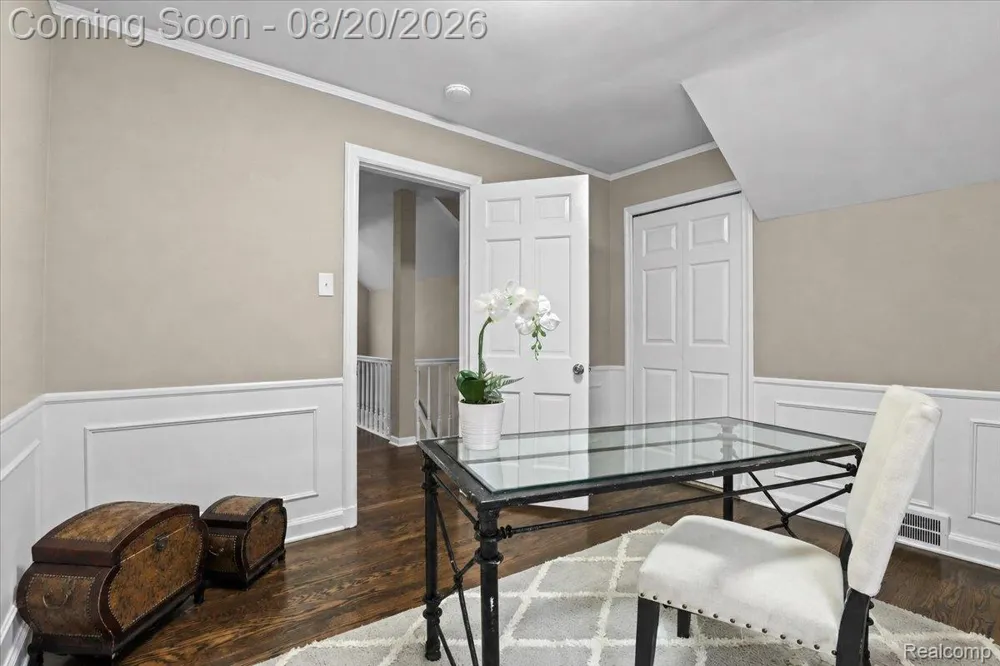 429 Moran Road Grosse Pointe Farms City, MI 48236