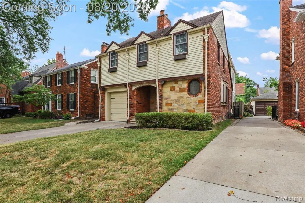 429 Moran Road Grosse Pointe Farms City, MI 48236