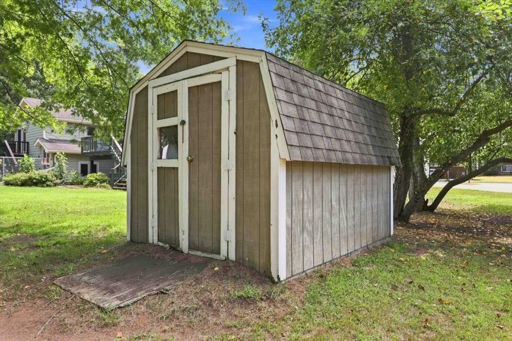704 Bean Avenue Mora, MN 55051