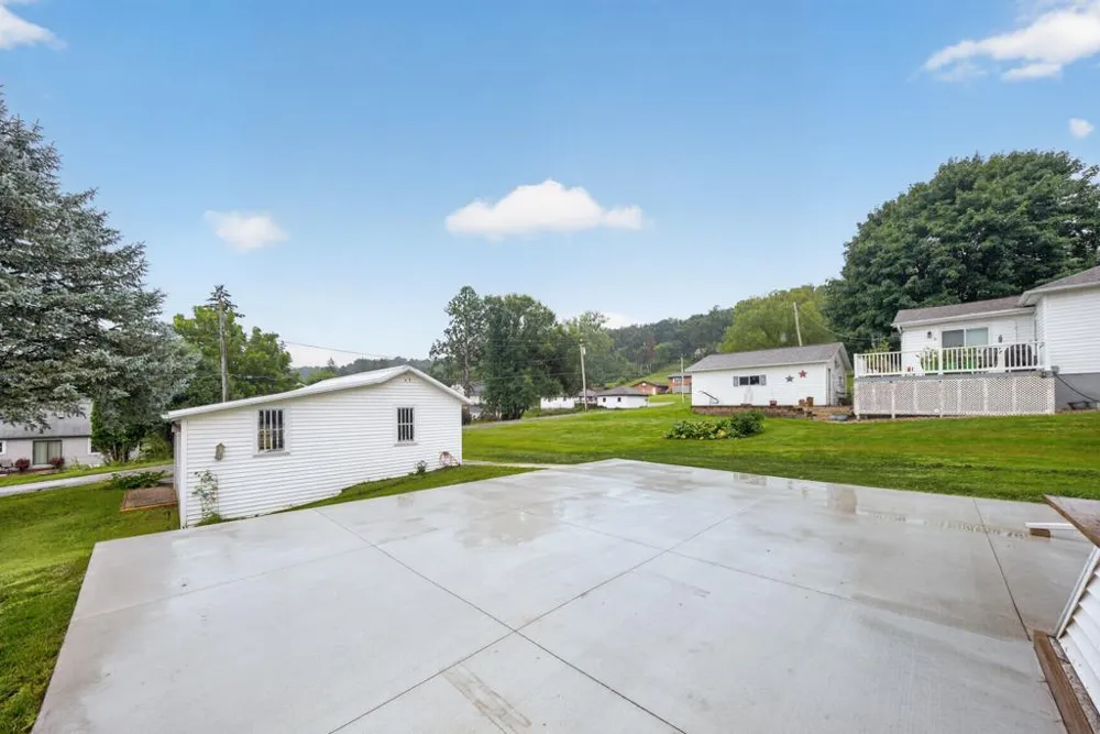 704 Viking Avenue S Lanesboro, MN 55949