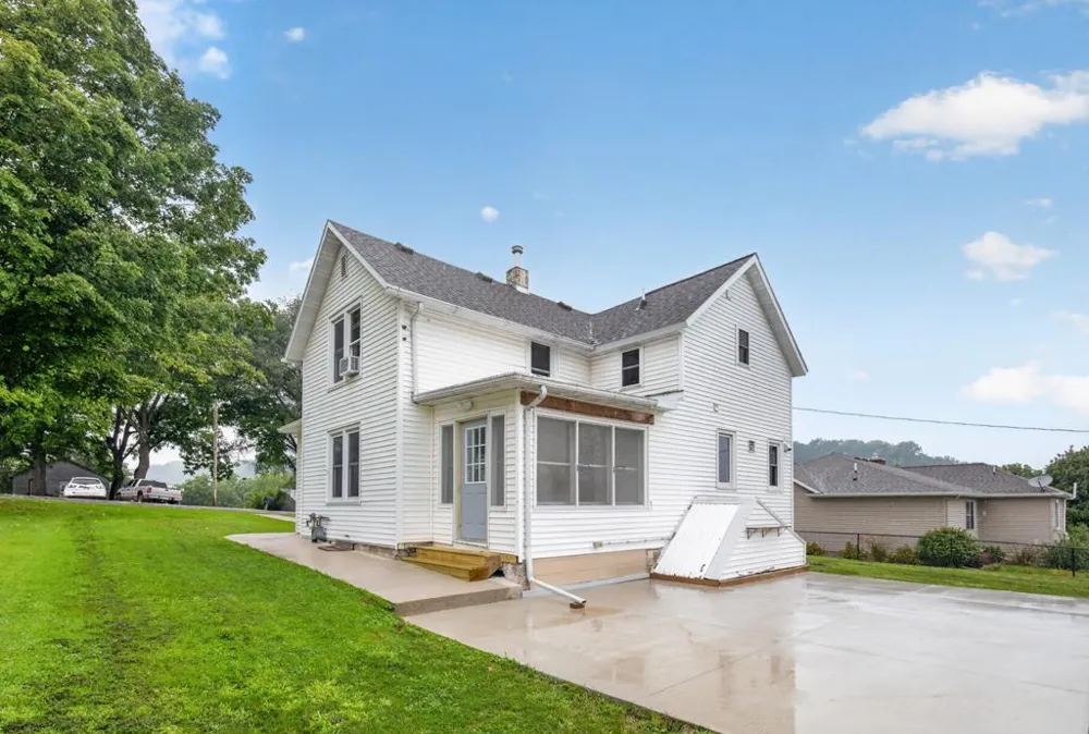 704 Viking Avenue S Lanesboro, MN 55949
