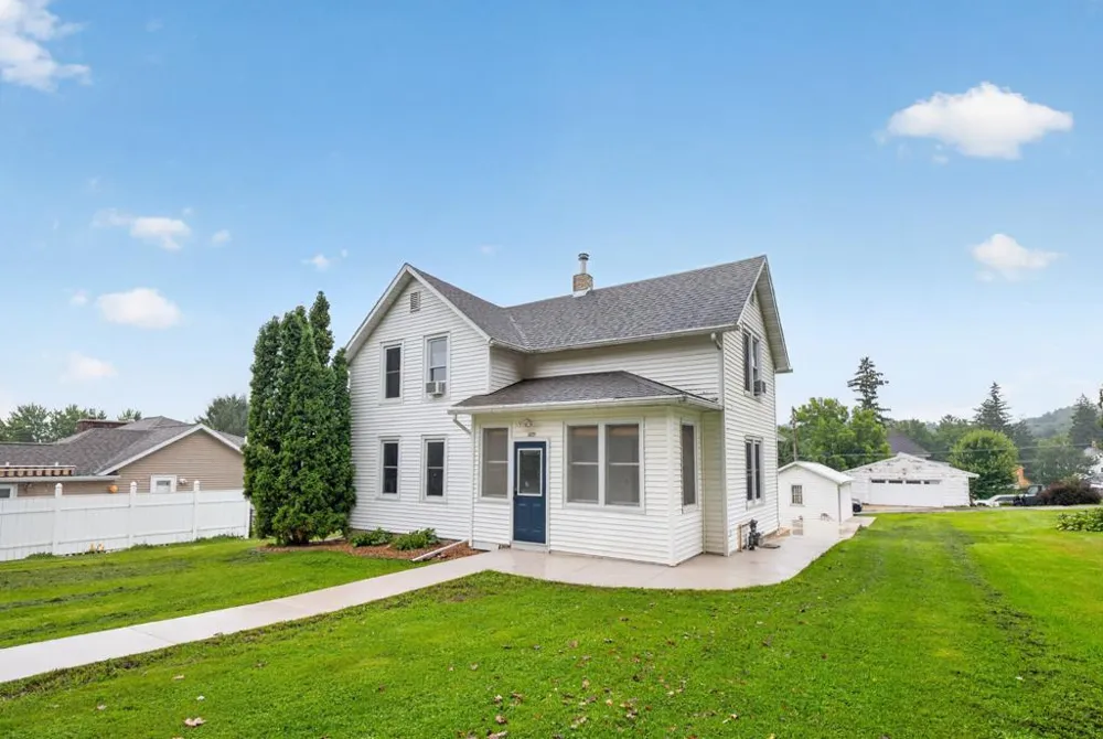 704 Viking Avenue S Lanesboro, MN 55949