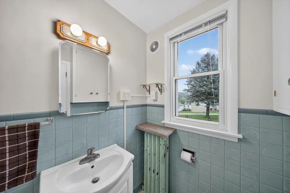 704 Viking Avenue S Lanesboro, MN 55949