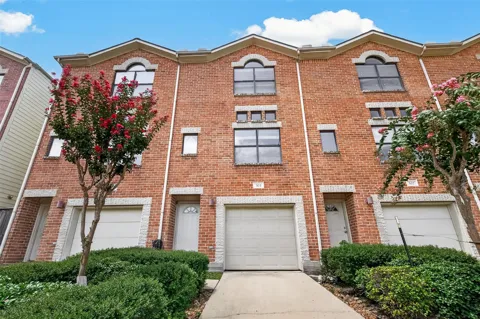 3501 Link Valley Drive #303