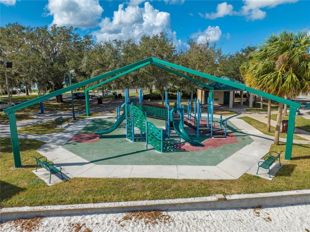 224 CALIFORNIA AVENUE St Cloud, FL 34769