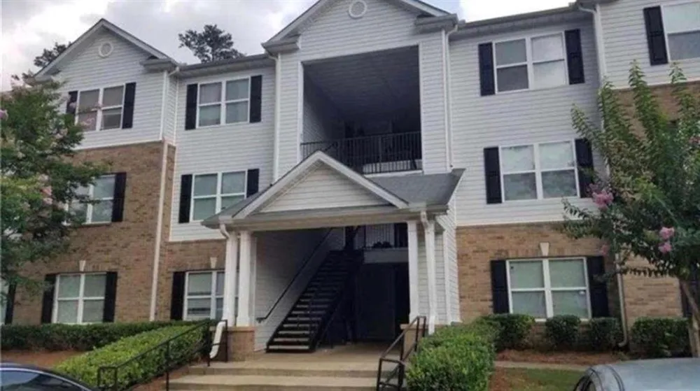 10201 Fairington Ridge Circle Lithonia, GA 30038