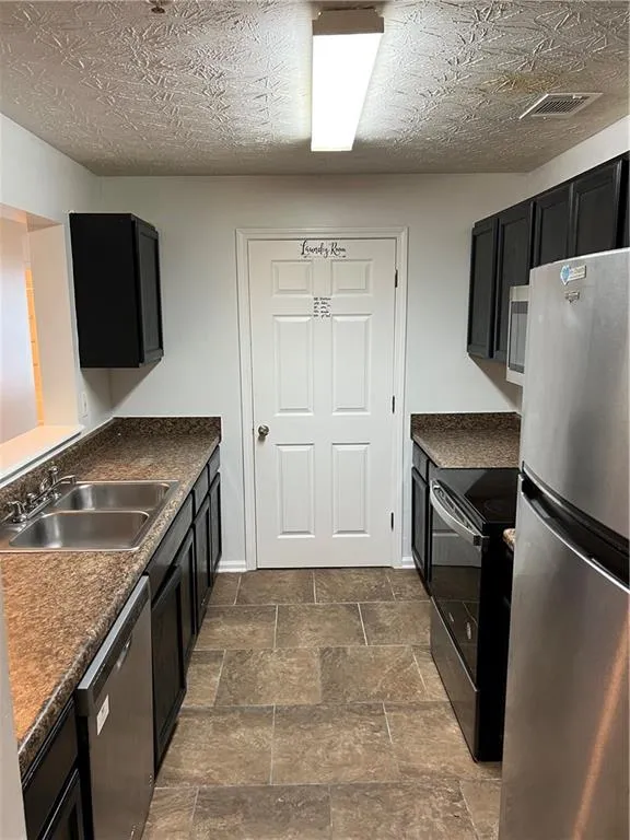 10201 Fairington Ridge Circle Lithonia, GA 30038