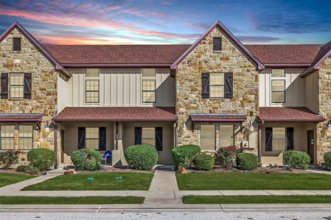 3328 Lieutenant Avenue
