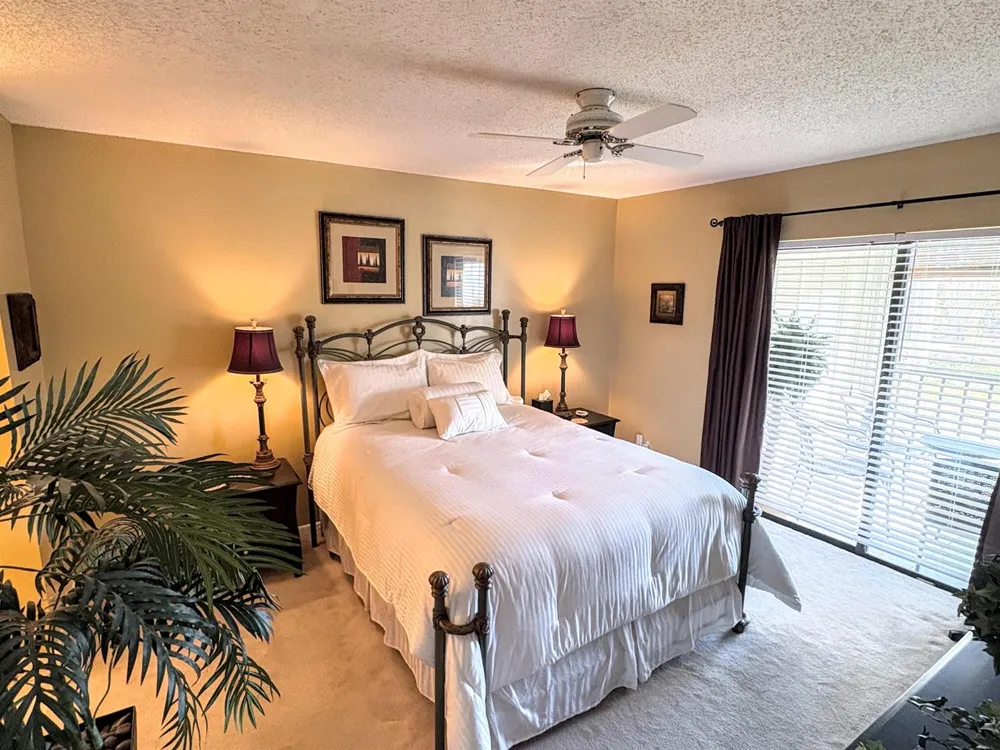 4712 E LUCERNE LAKES BOULEVARD E #203 Lake Worth, FL 33467
