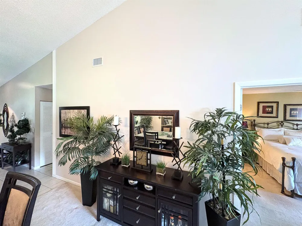 4712 E LUCERNE LAKES BOULEVARD E #203 Lake Worth, FL 33467