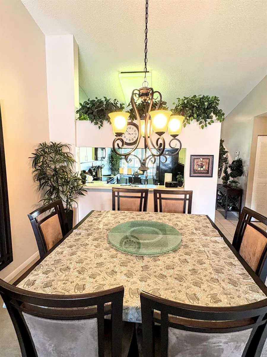 4712 E LUCERNE LAKES BOULEVARD E #203 Lake Worth, FL 33467