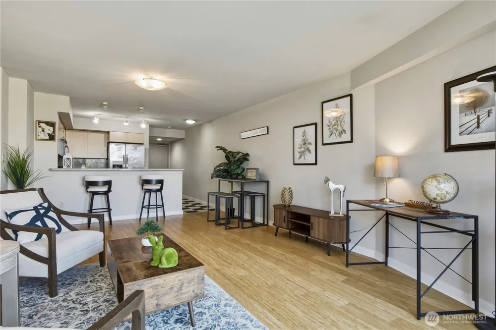 1100 106th Avenue NE #704 Bellevue, WA 98004